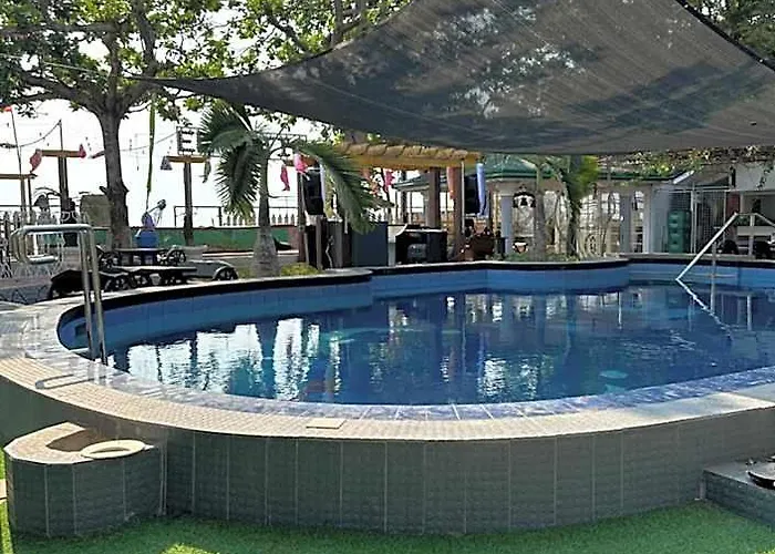 Generosa Beach Club